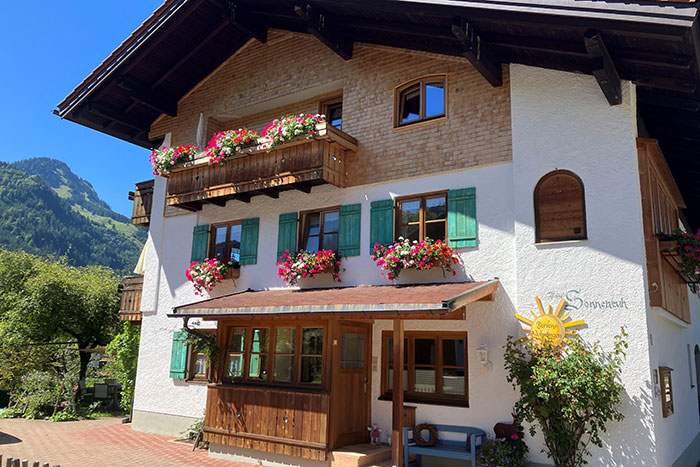 Hausansicht Osten mit Horn